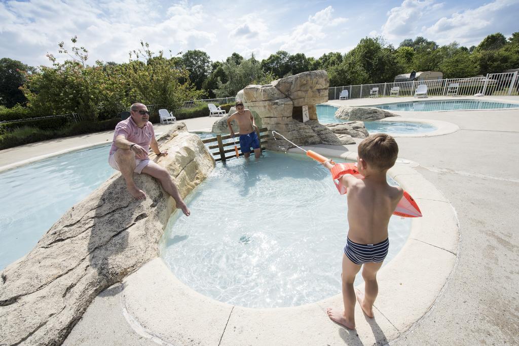 Camping Du Port De Plaisance Peronne  Luaran gambar